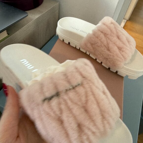 NWT Miu Miu Slip-on Sandals Pink Shearling Platform Open Toe Sz 34 - Picture 6 of 9